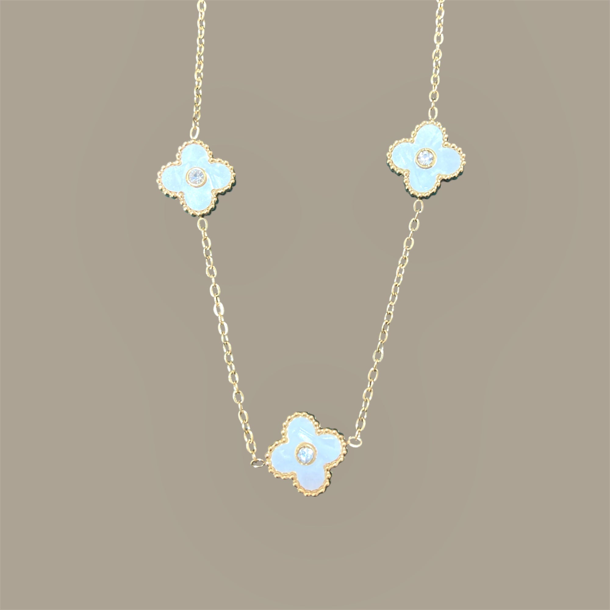Mother of Pearl Clover Necklace