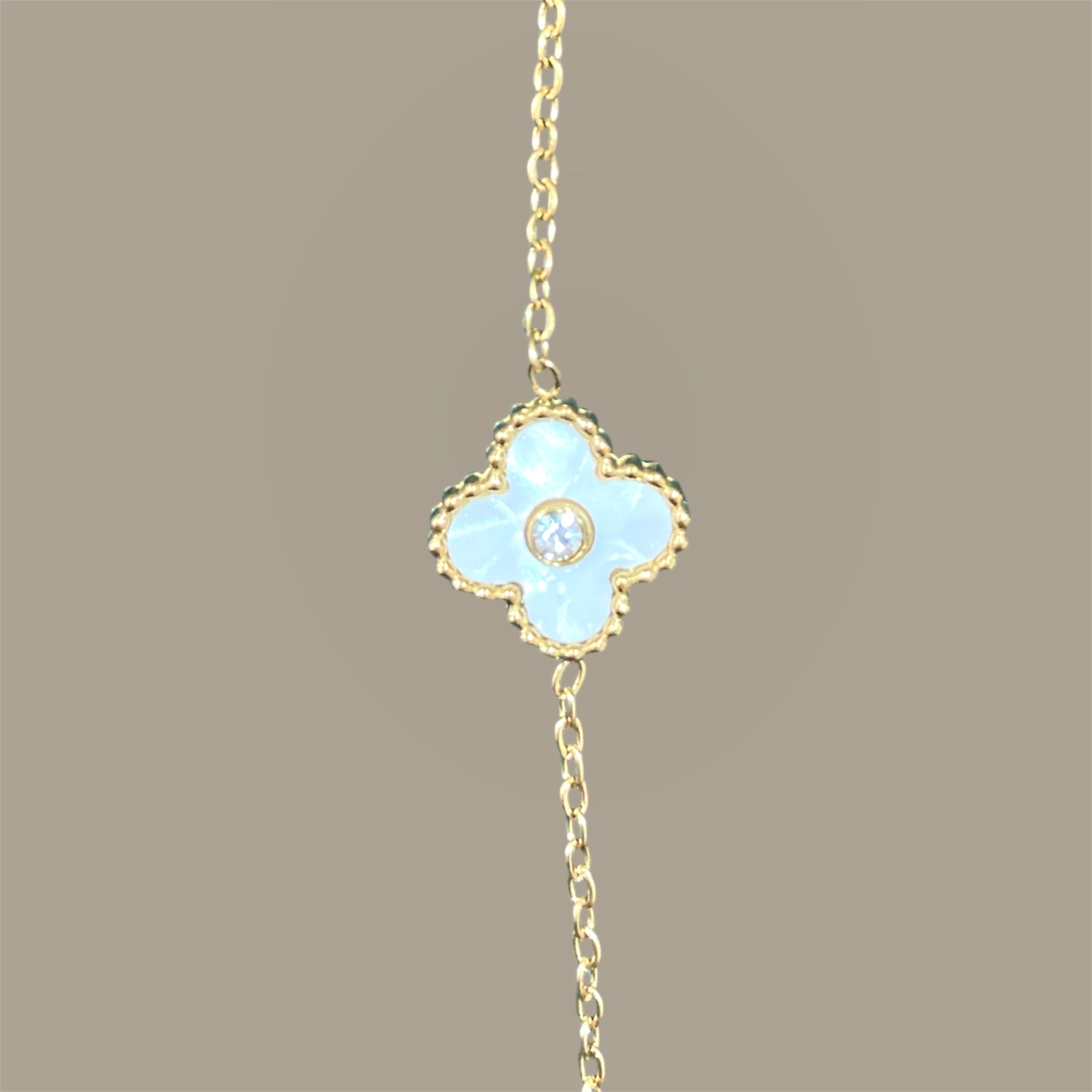 Mother of Pearl Clover Necklace